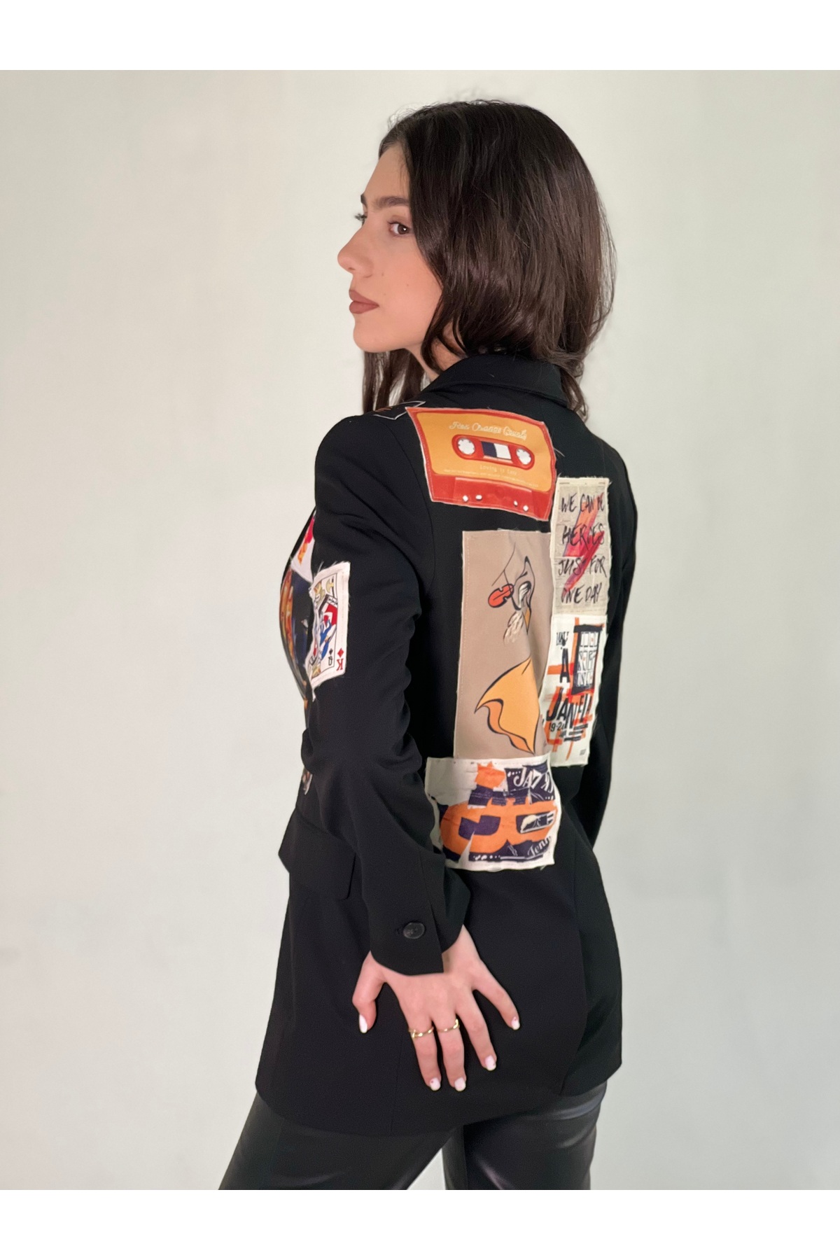 Sacou Damă QK Handmade, Design Pop-Art cu Aplicații Multi-Grafice, Negru - imagine 7