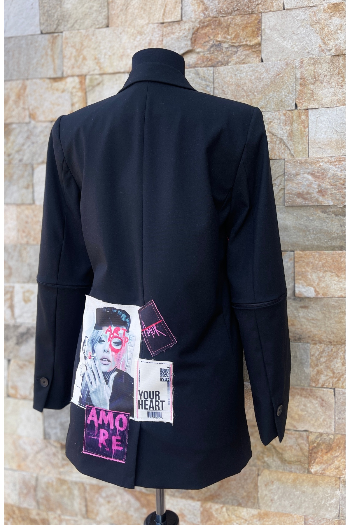 Sacou Negru AMO Handmade, Detalii Custom Avant-Garde și Fermoare Contrastante