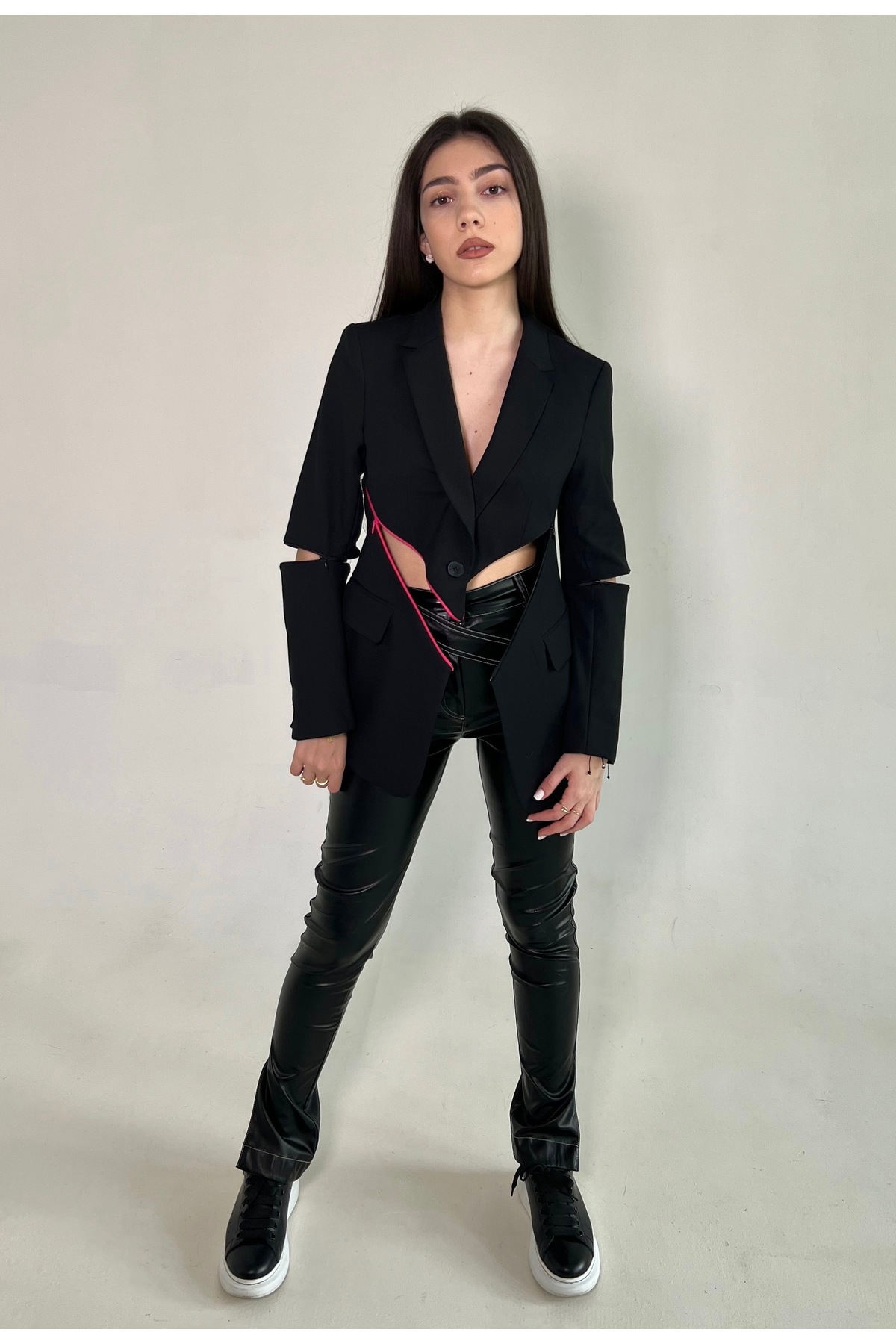 Sacou Negru AMO Handmade, Detalii Custom Avant-Garde și Fermoare Contrastante - imagine 5