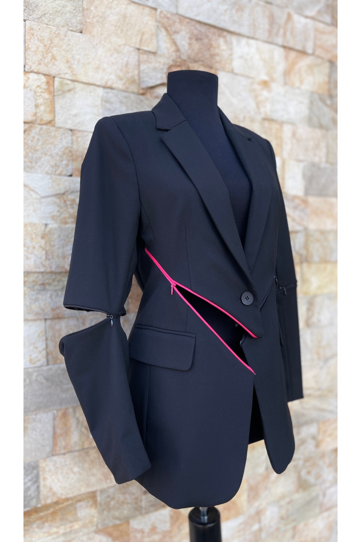 Sacou Negru AMO Handmade, Detalii Custom Avant-Garde și Fermoare Contrastante - imagine 4